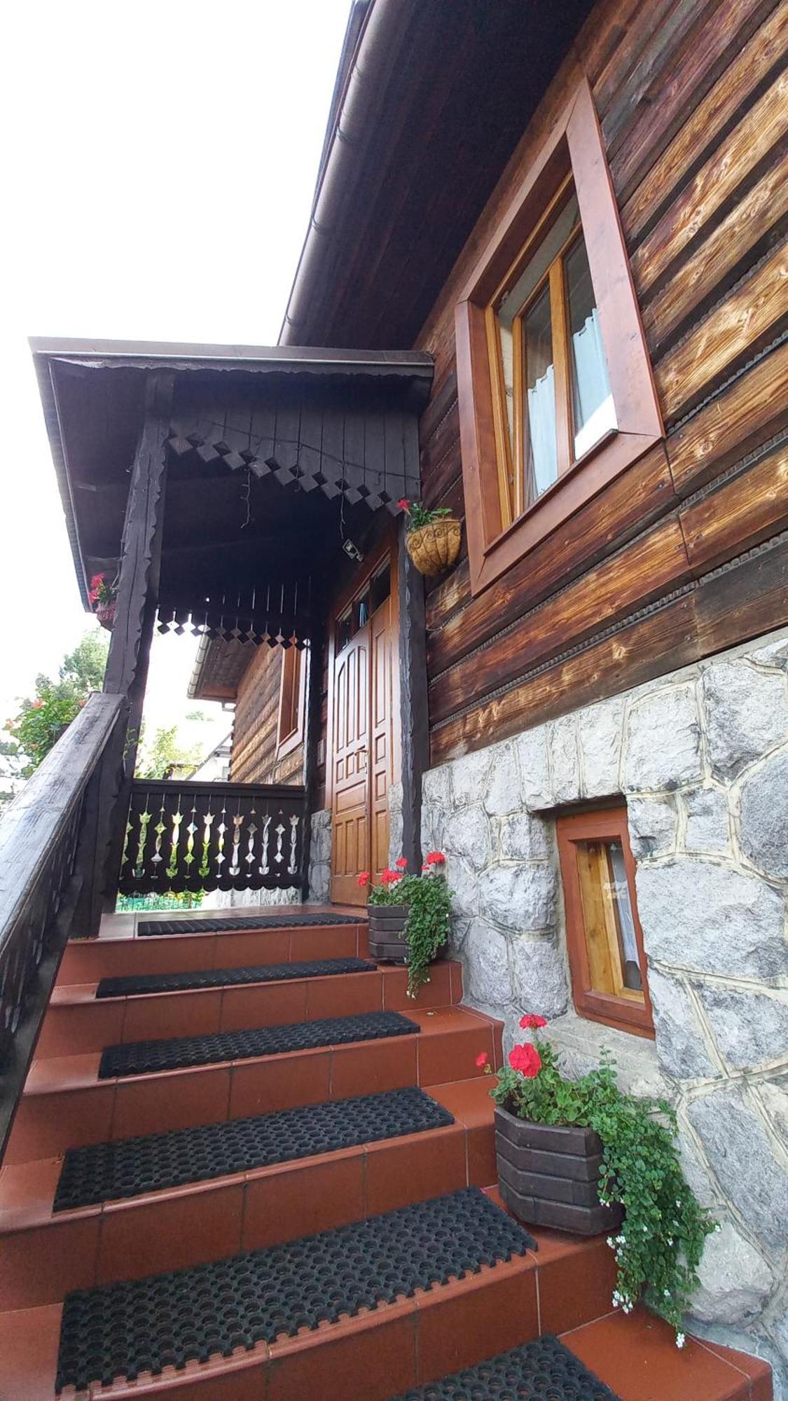 Homestay Melitton *